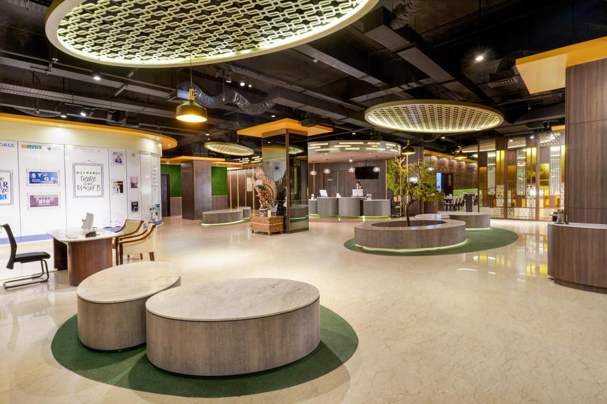 Golden Tulip Springhill Lampung Hotel Bandar Lampung Buitenkant foto