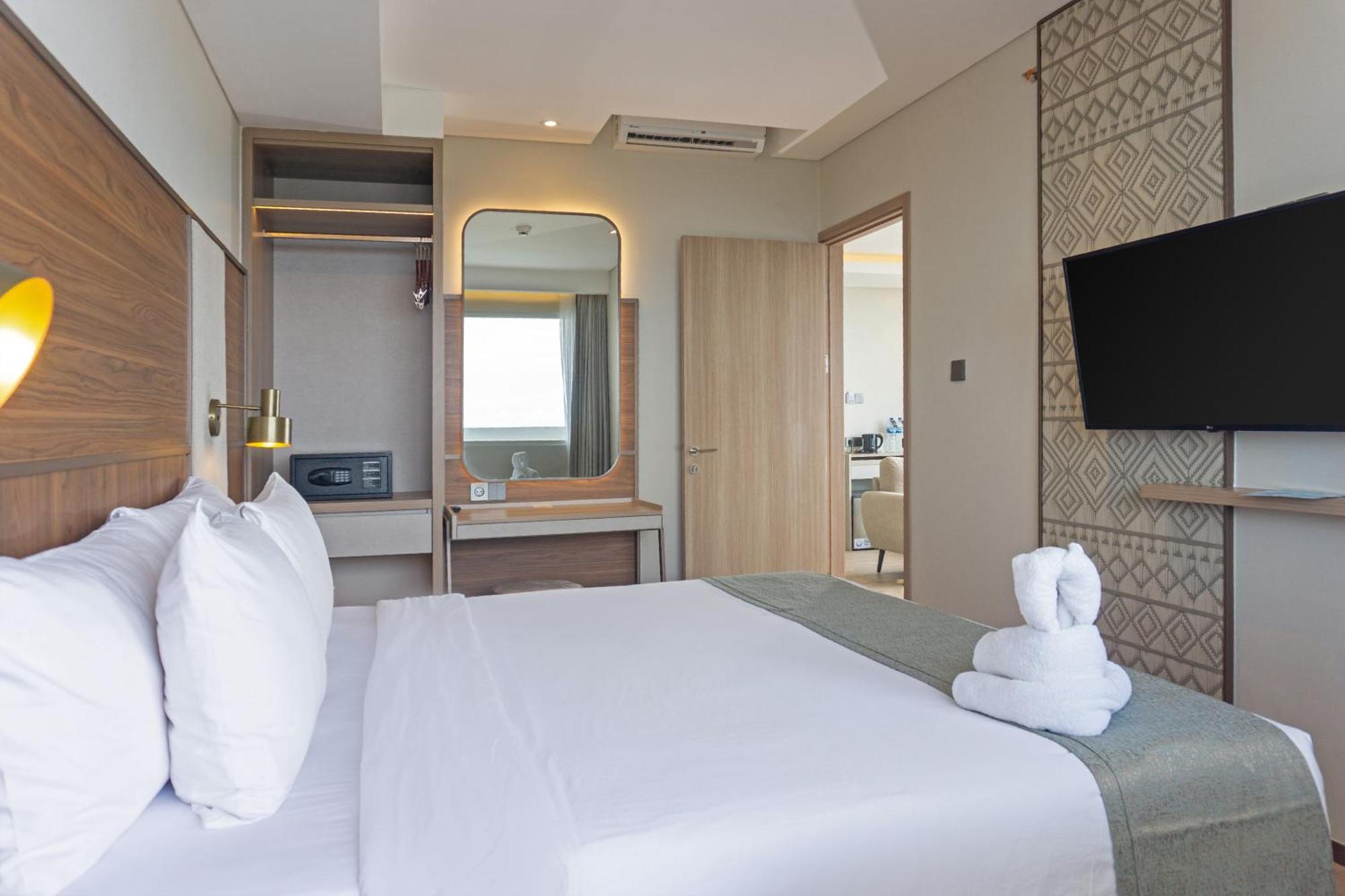 Golden Tulip Springhill Lampung Hotel Bandar Lampung Buitenkant foto