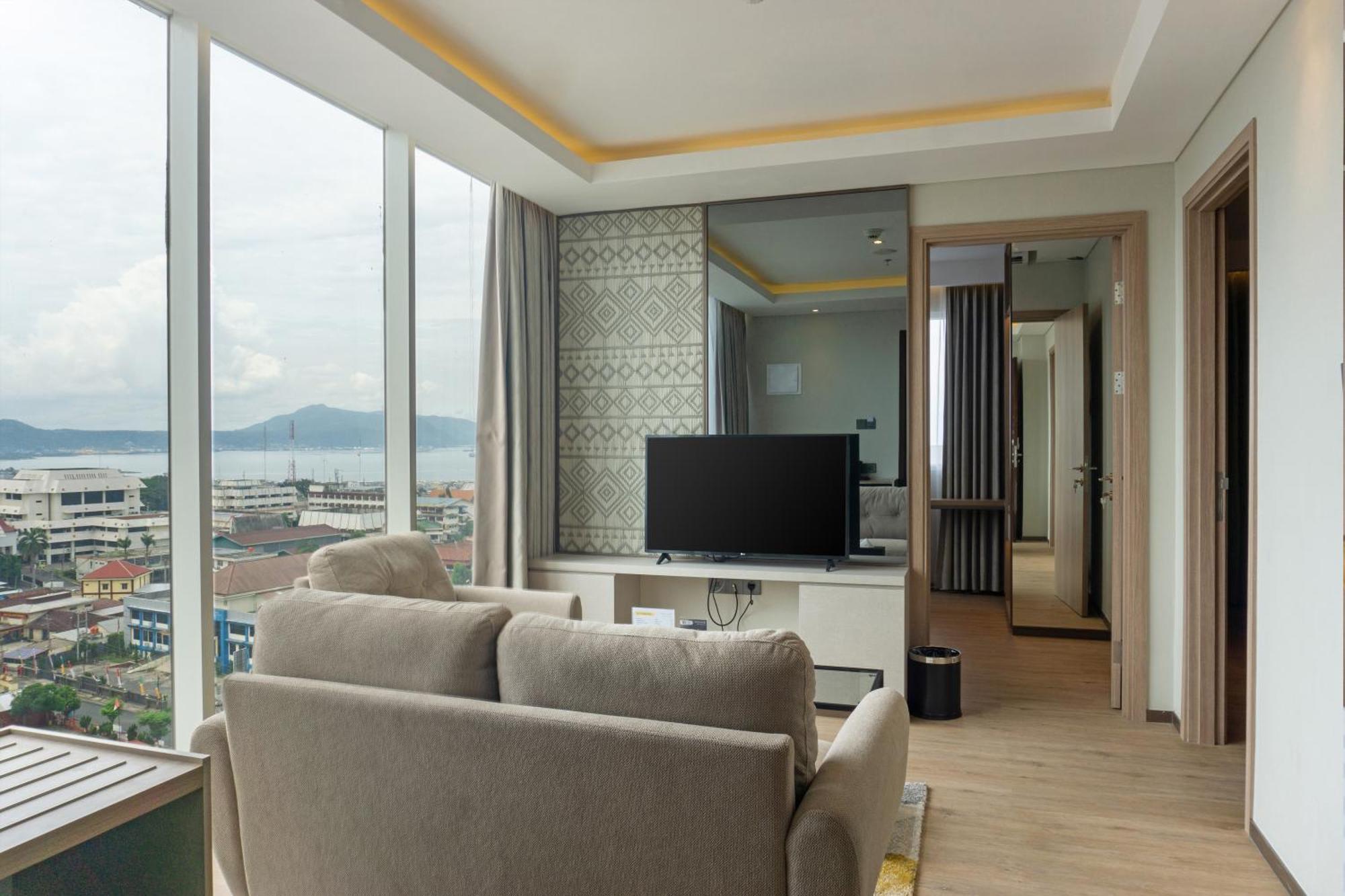 Golden Tulip Springhill Lampung Hotel Bandar Lampung Buitenkant foto